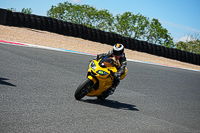 enduro-digital-images;event-digital-images;eventdigitalimages;mallory-park;mallory-park-photographs;mallory-park-trackday;mallory-park-trackday-photographs;no-limits-trackdays;peter-wileman-photography;racing-digital-images;trackday-digital-images;trackday-photos